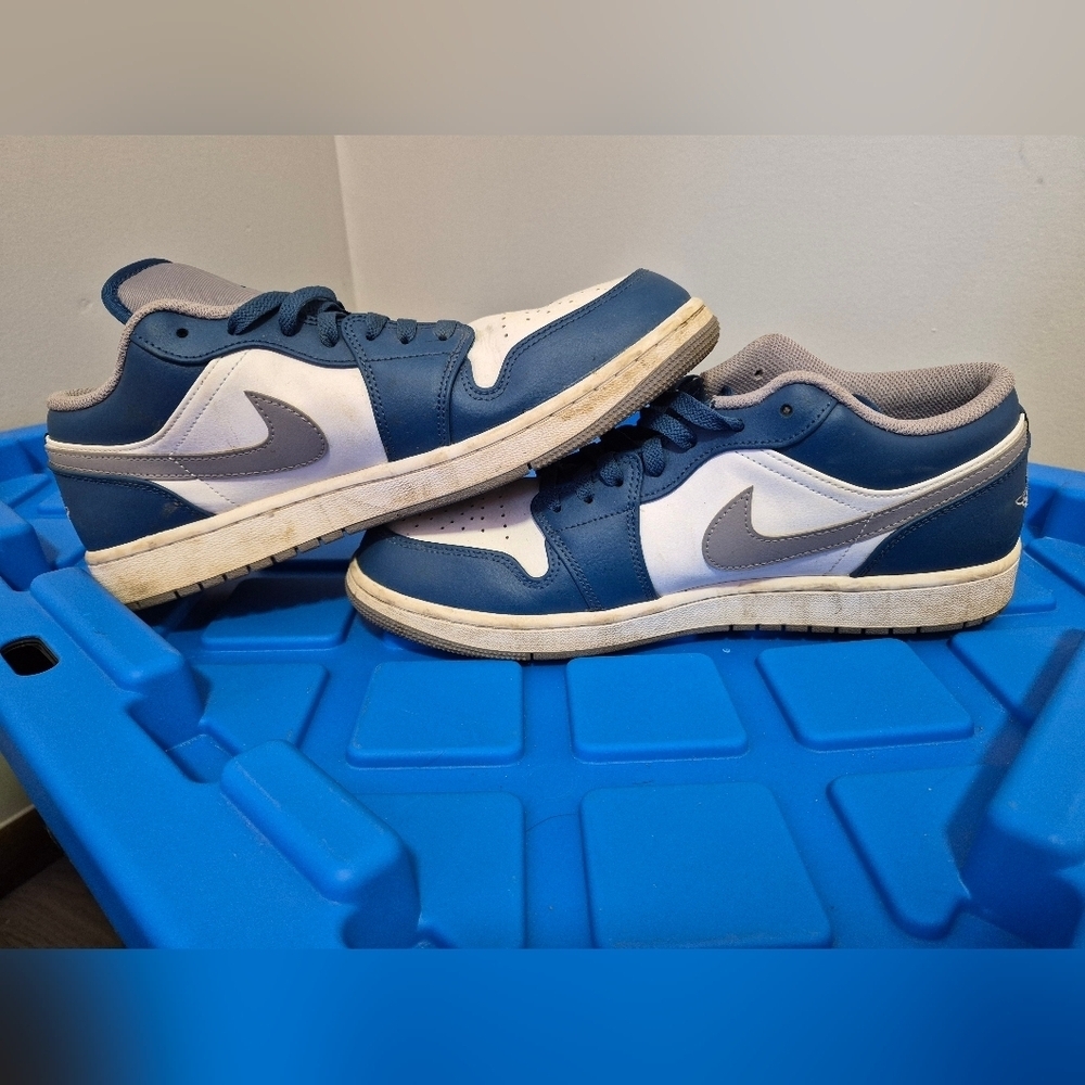 Nike Air Jordan 1 Low True Blue Grey White Mens Size 12